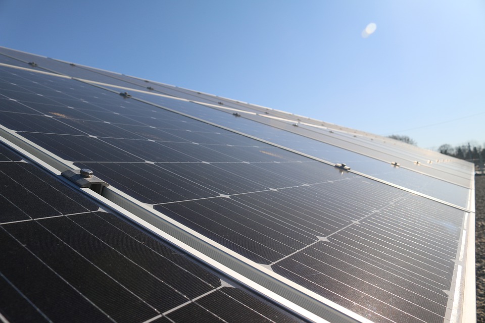 close up of solar pv panels in the sun on a rooftop in Florida